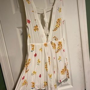 Urban Outfitters size 4 romper